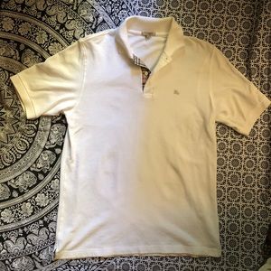 Burberry Men's off-white polo. Size M